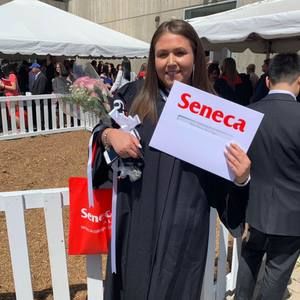 Meet your Posher, Bernice